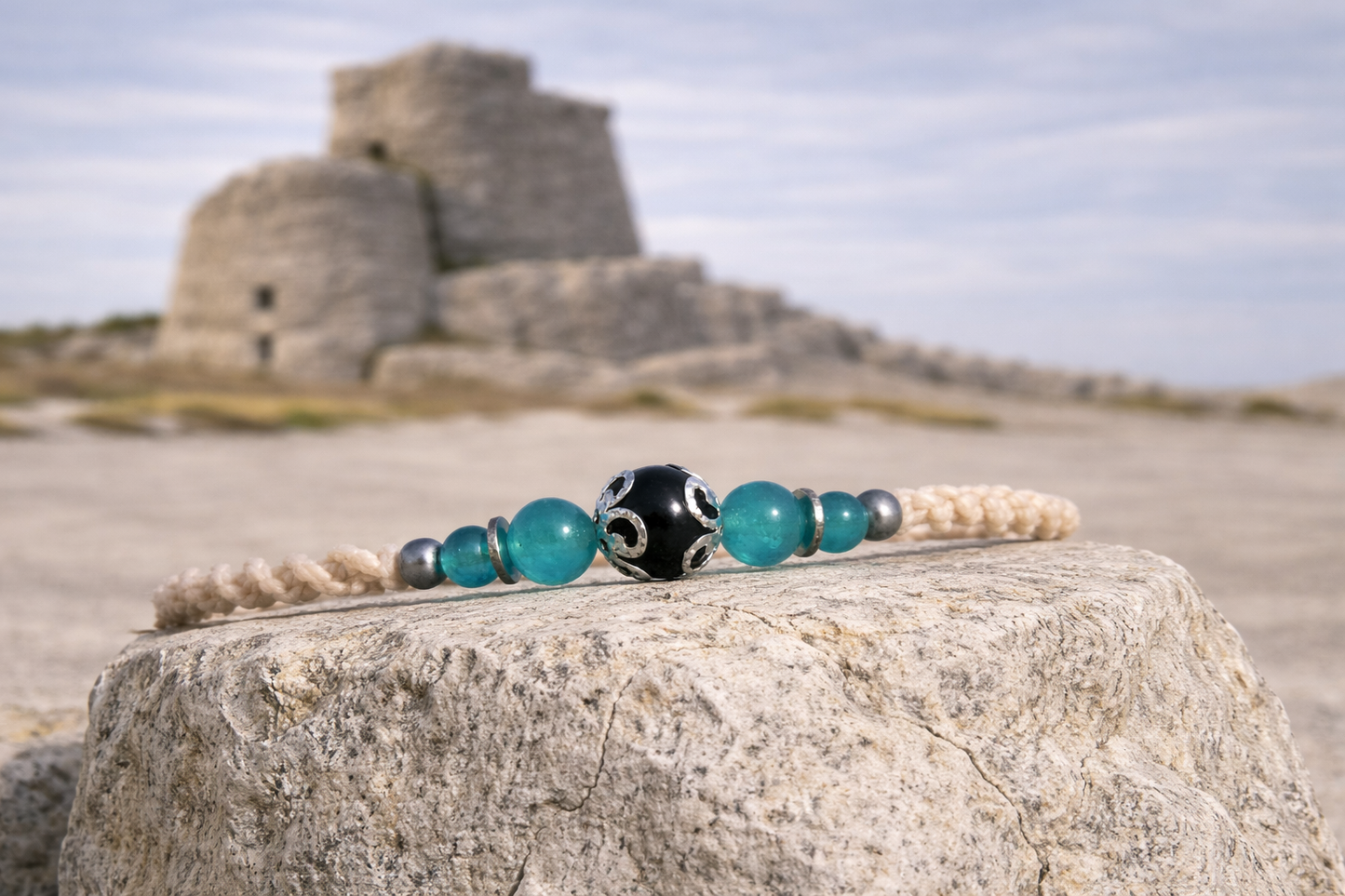 Bracciale Nuraghino con Calcedonio blu